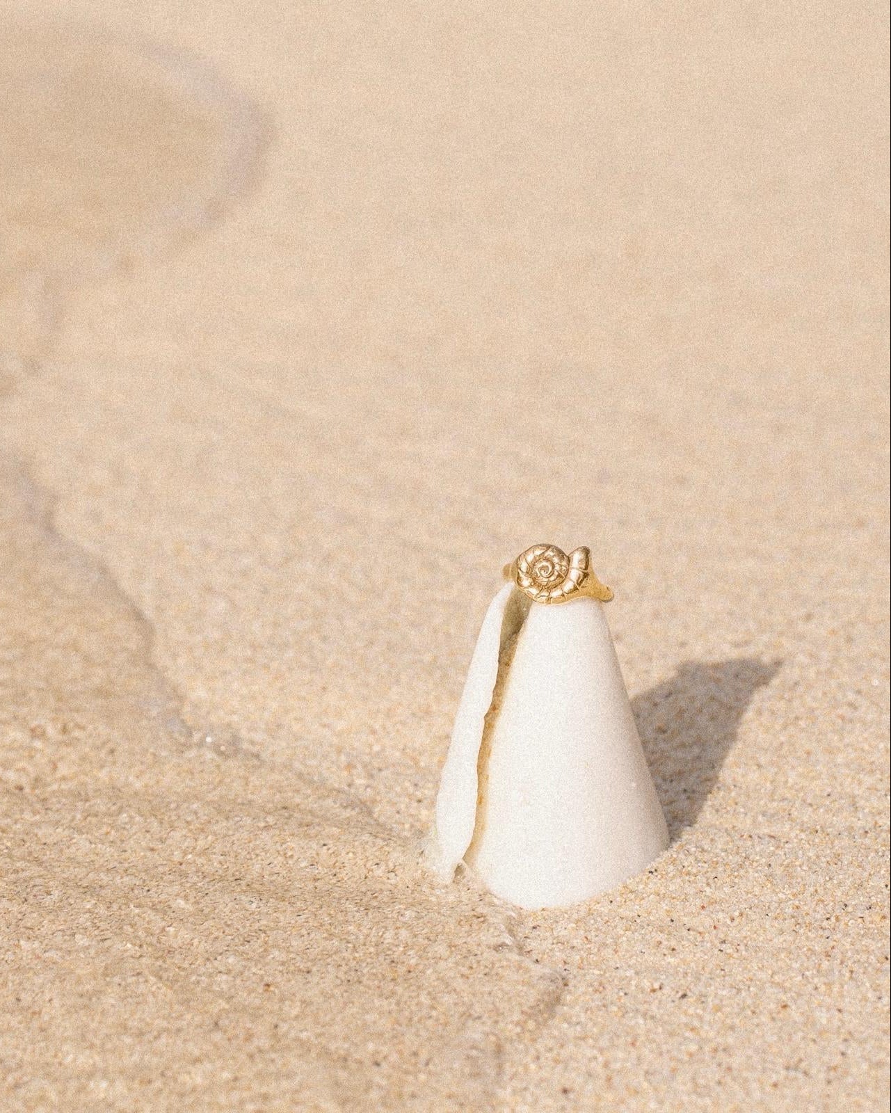 Rauw. We.ar The Sea Ring