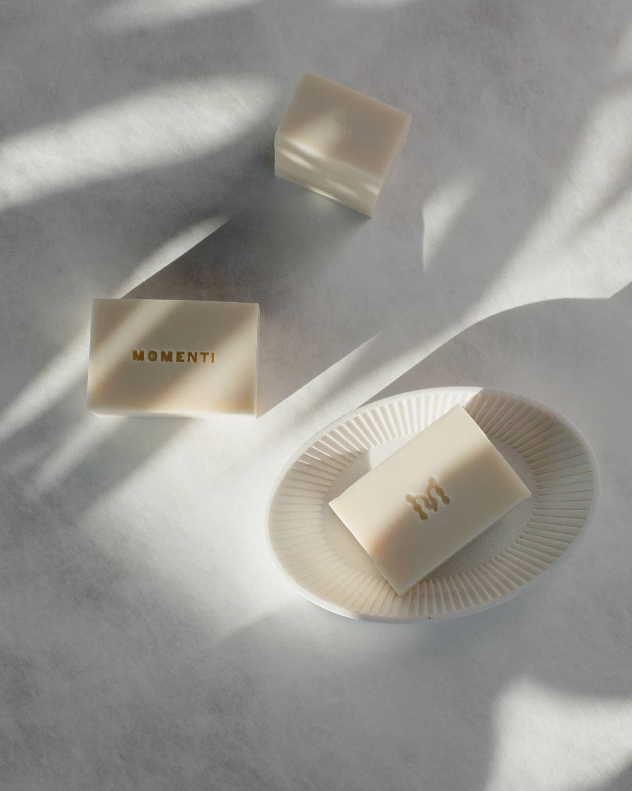 Momenti Botanicals Moon Milk Soap Bar