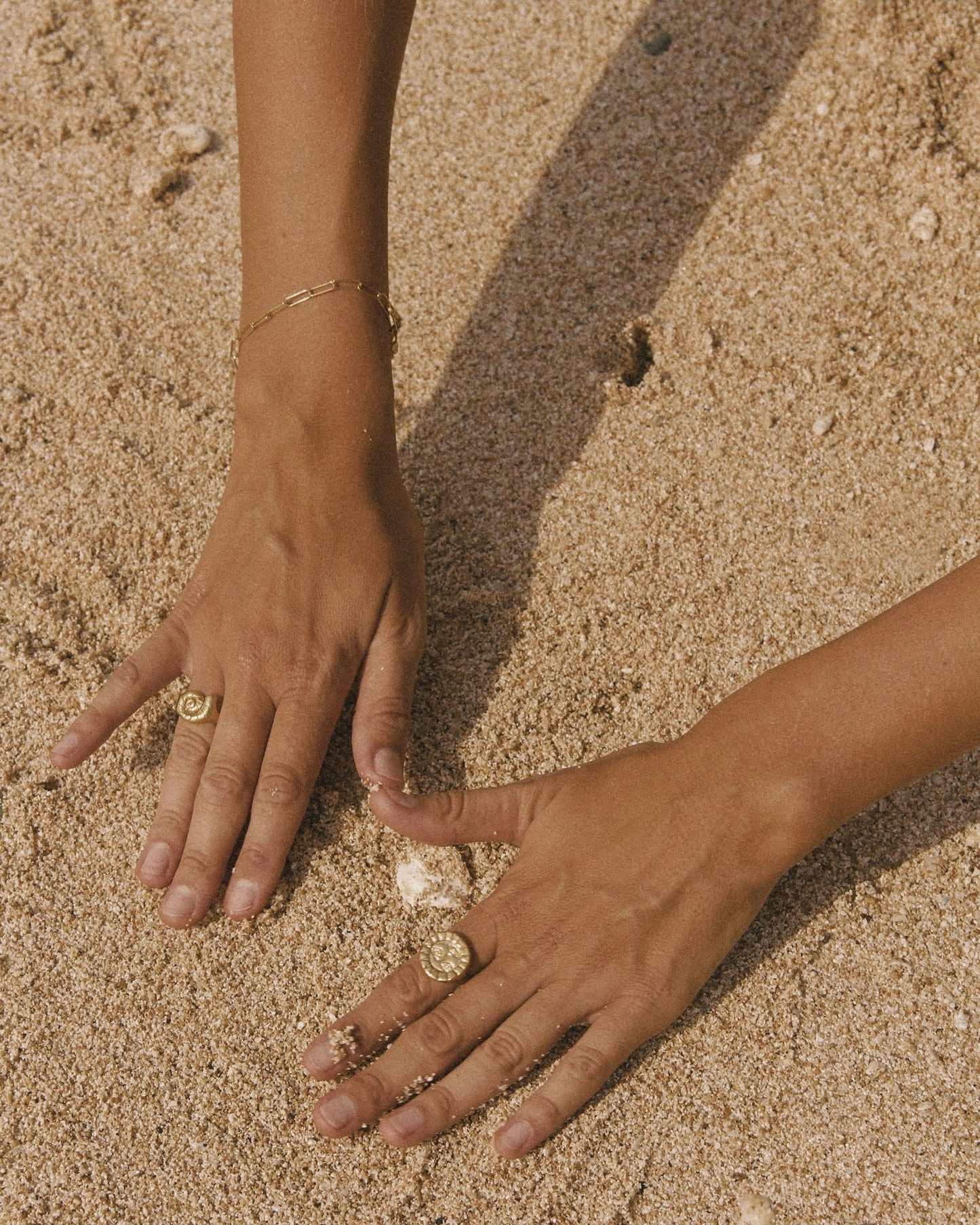 Rauw. We.ar The Sea Ring