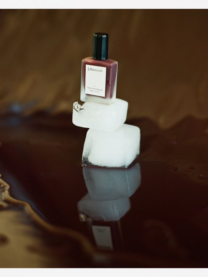 J. Hannah Nailpolish - Gamay (Glacé Tint)