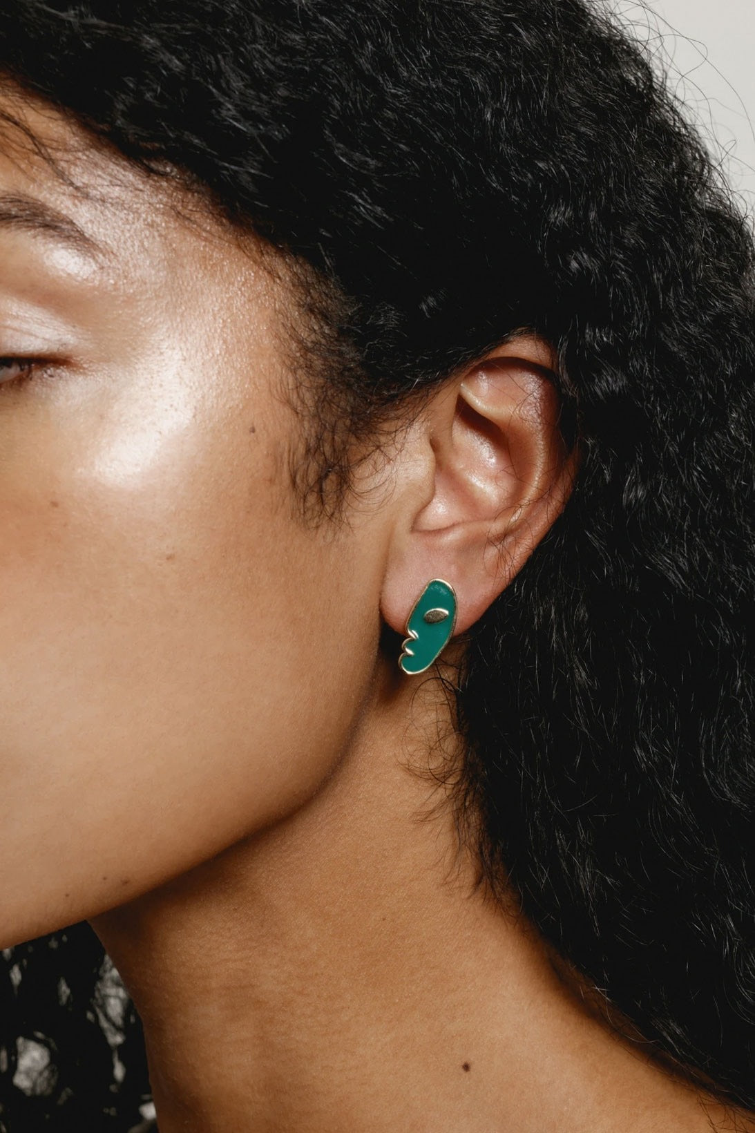 Wolf Circus Fiona Studs in Green and Silver