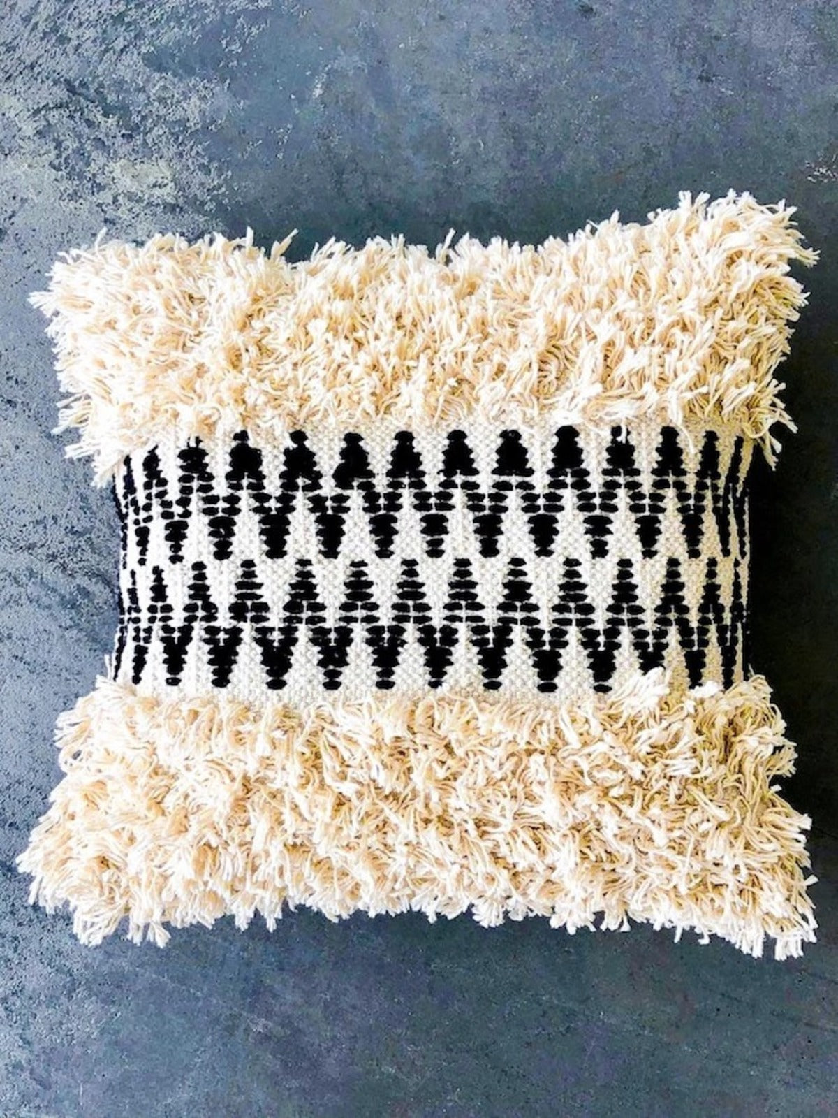 Marramarket Shaggy Centre Zig Zag Pillow