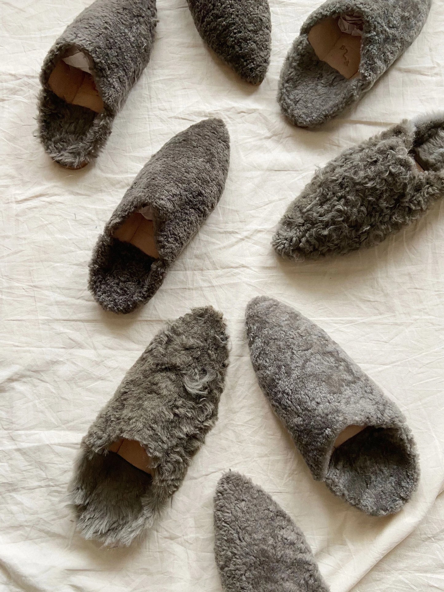 Dalia Slides in Grey