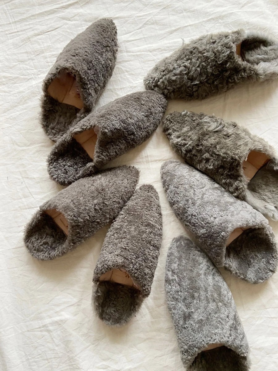 Dalia Slides in Grey