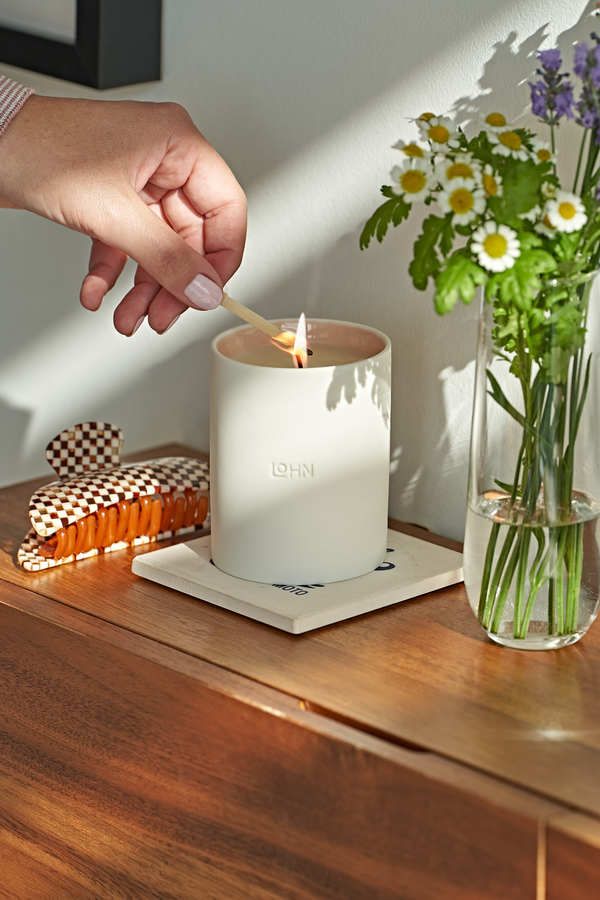 LOHN Este Candle
