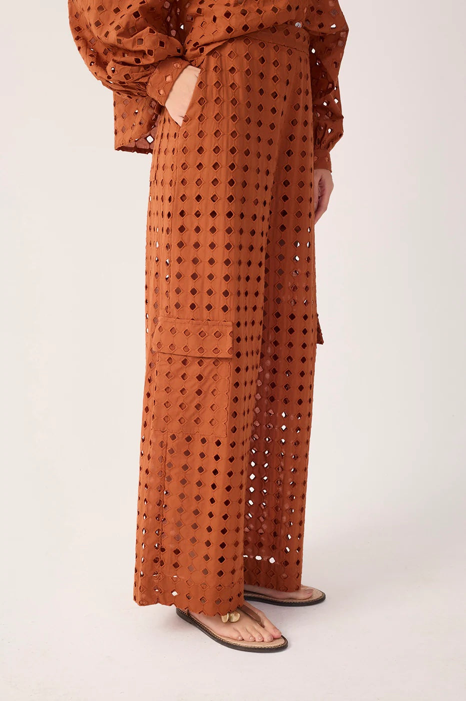 Dress To Brown Castanha Lace Cargo Pants