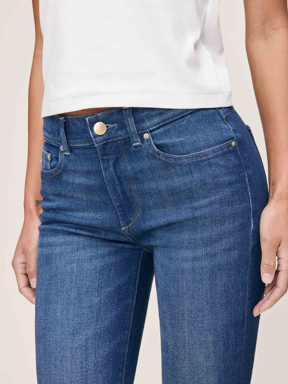 DL 1961 Mara Straight Leg Ankle Jeans - Santa Monica