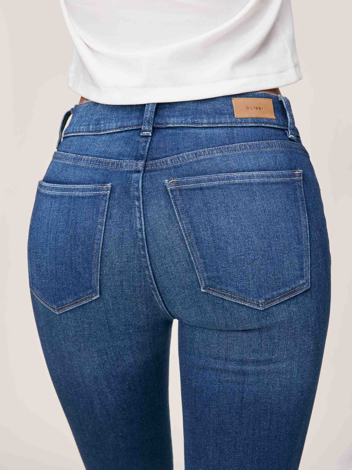 DL 1961 Mara Straight Leg Ankle Jeans - Santa Monica