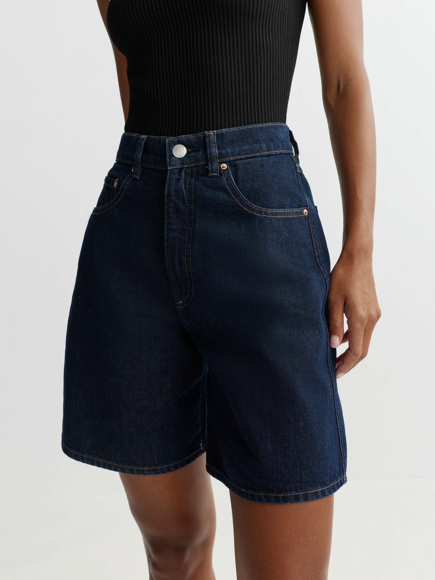DL 1961 Taylor Relaxed Short High Rise - Night Out