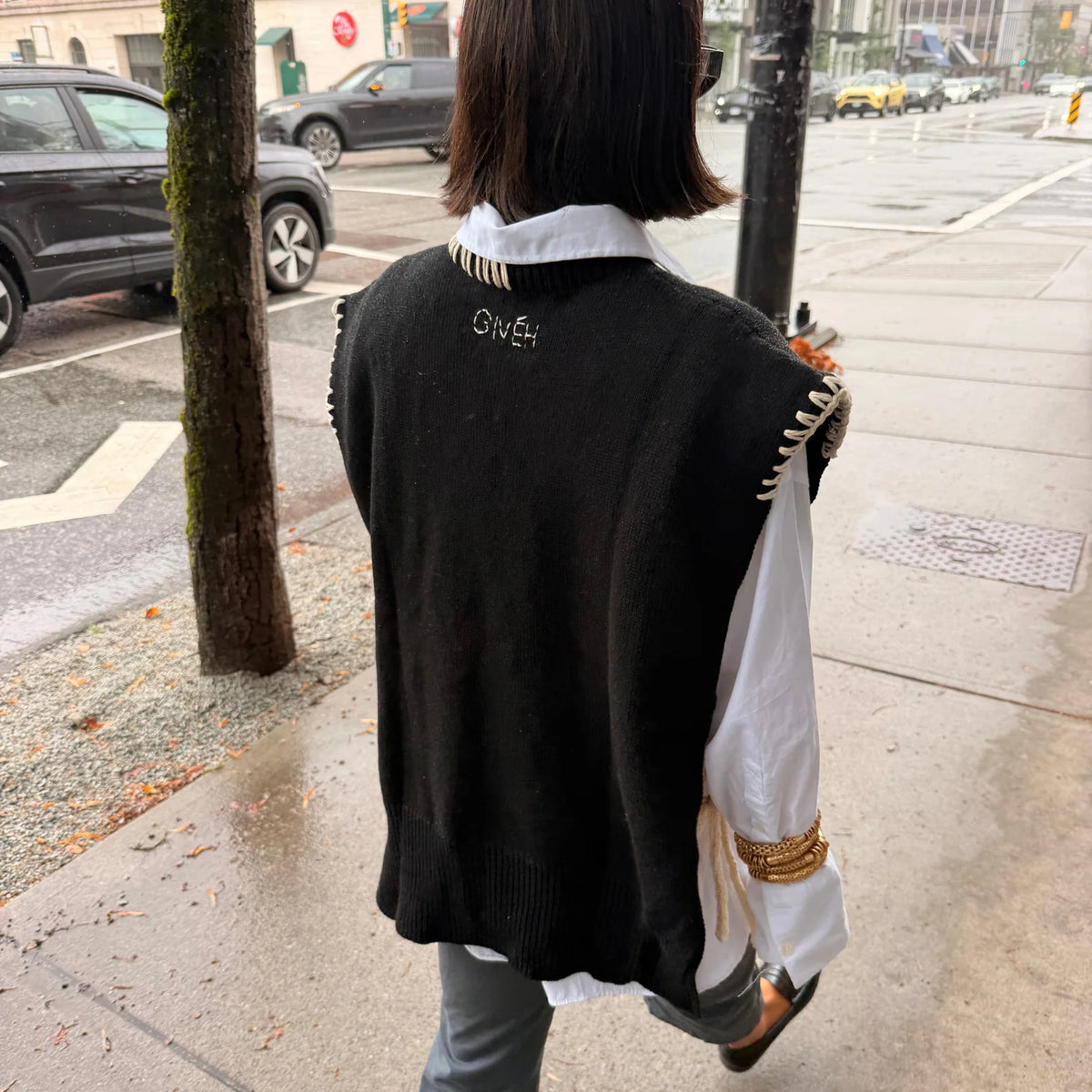 Givéh Rú Vest