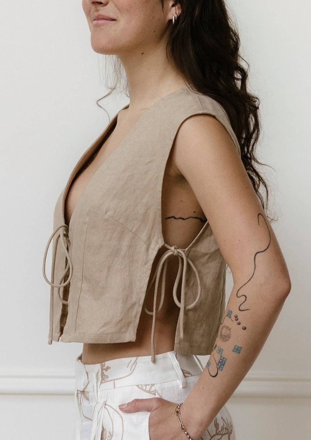 Hendriks Isla Tie Top - Mushroom