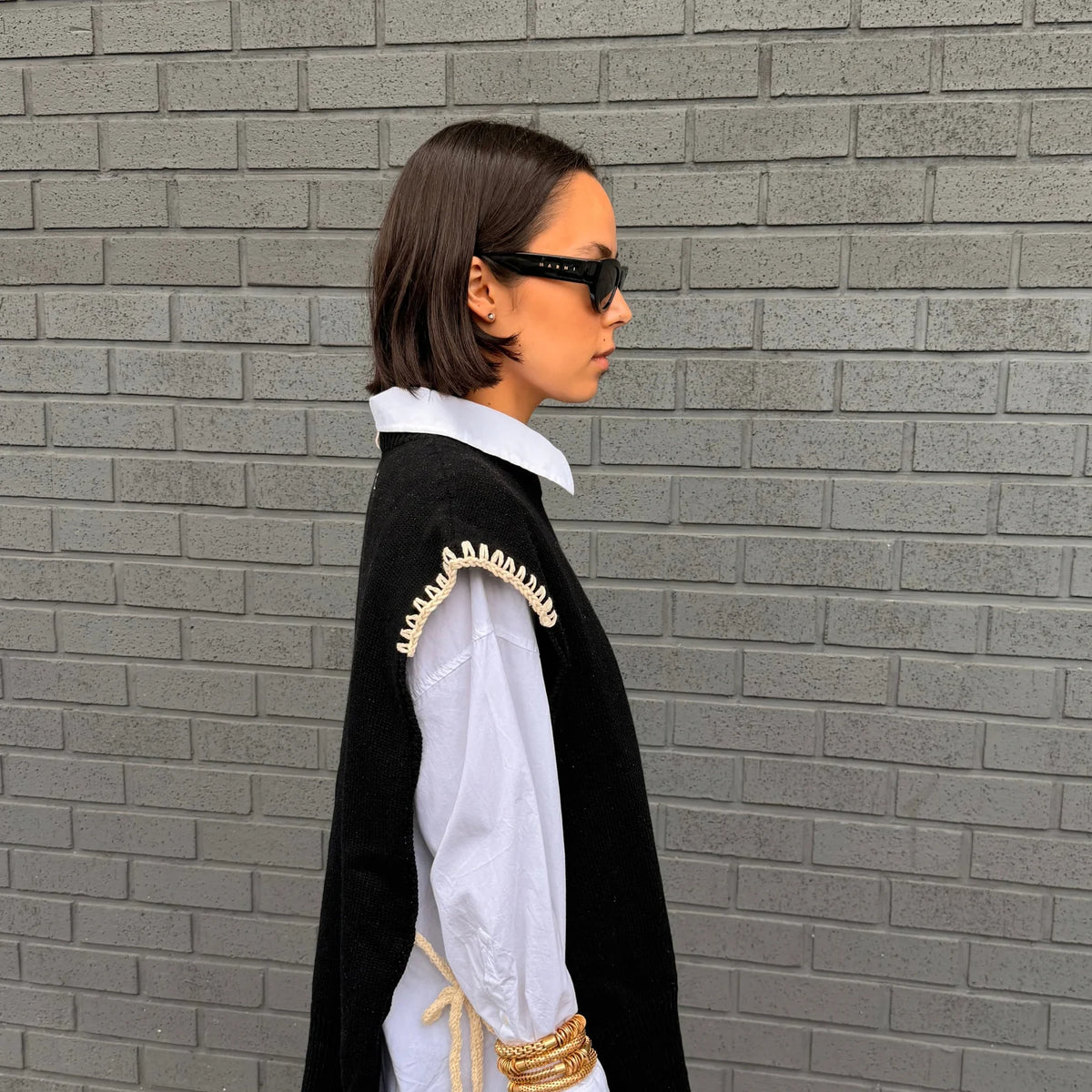 Givéh Rú Vest