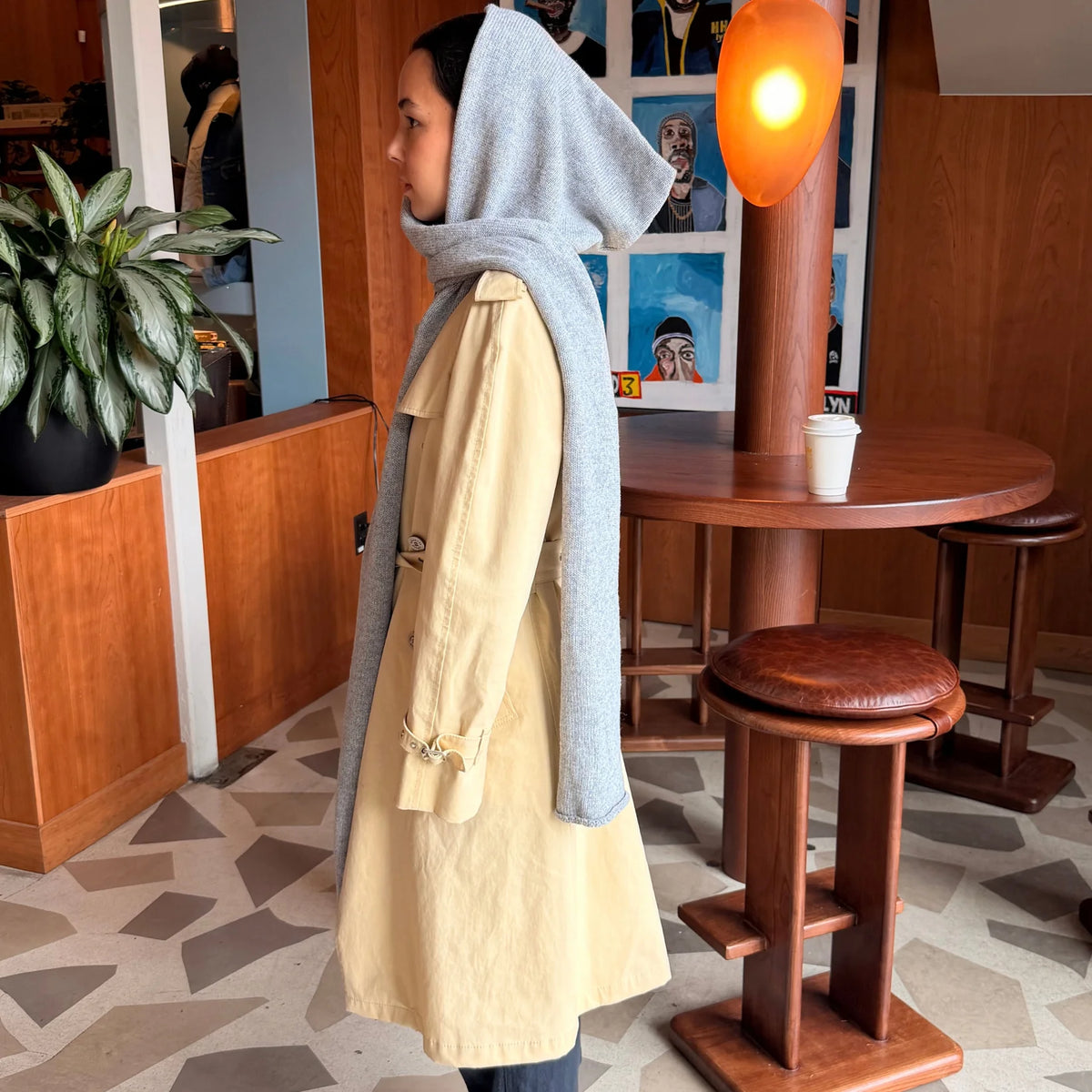 Givéh Garm Hooded Scarf - Grey