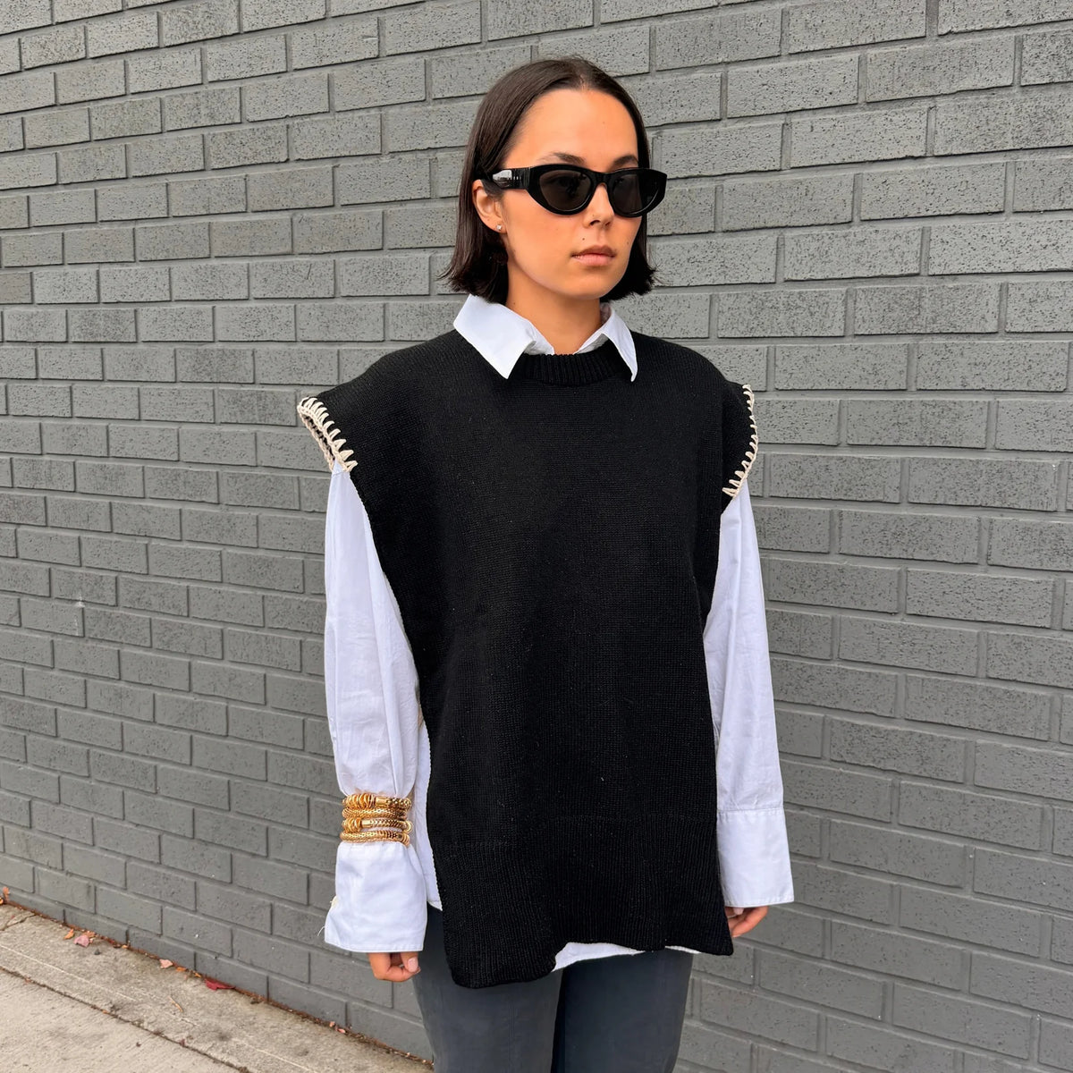 Givéh Rú Vest