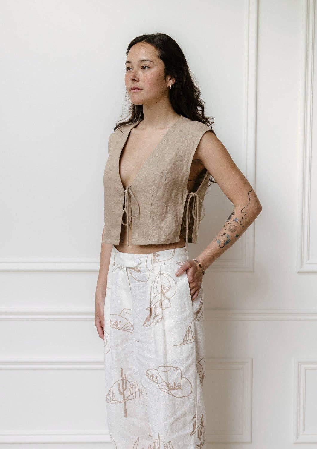 Hendriks Isla Tie Top - Mushroom