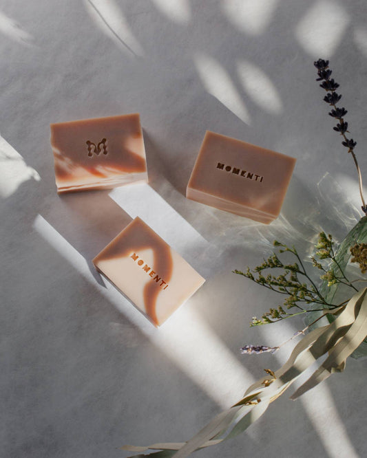 Momenti Botanicals Glow Soap Bar