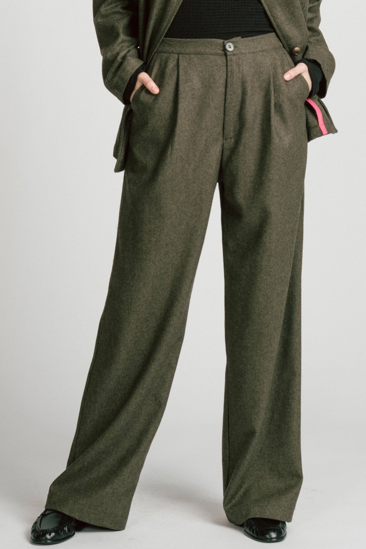 Allison Wonderland Lynx Pant - Olive
