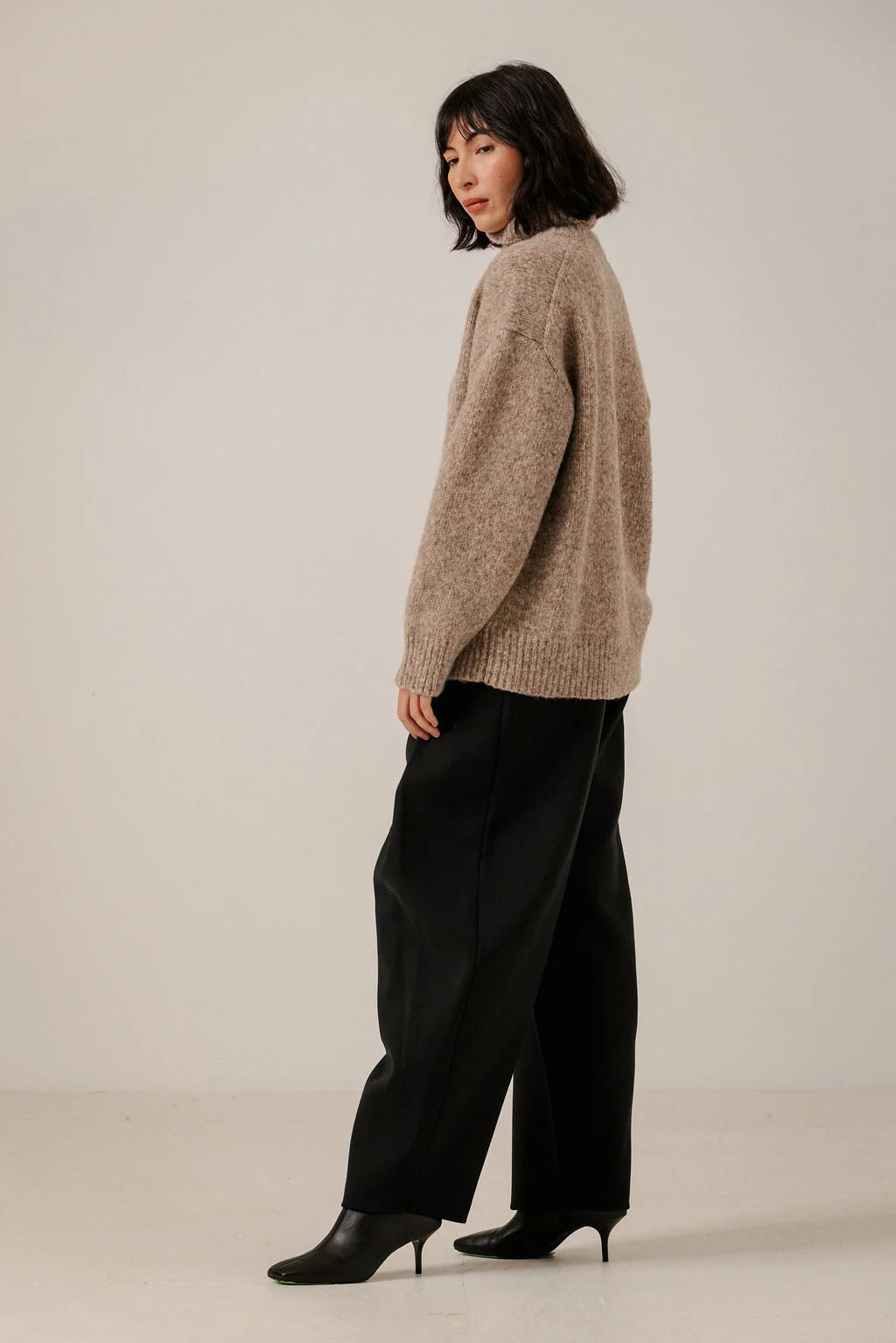 Bare Knitwear Oversized Alpaca Turtleneck - Dark Fawn
