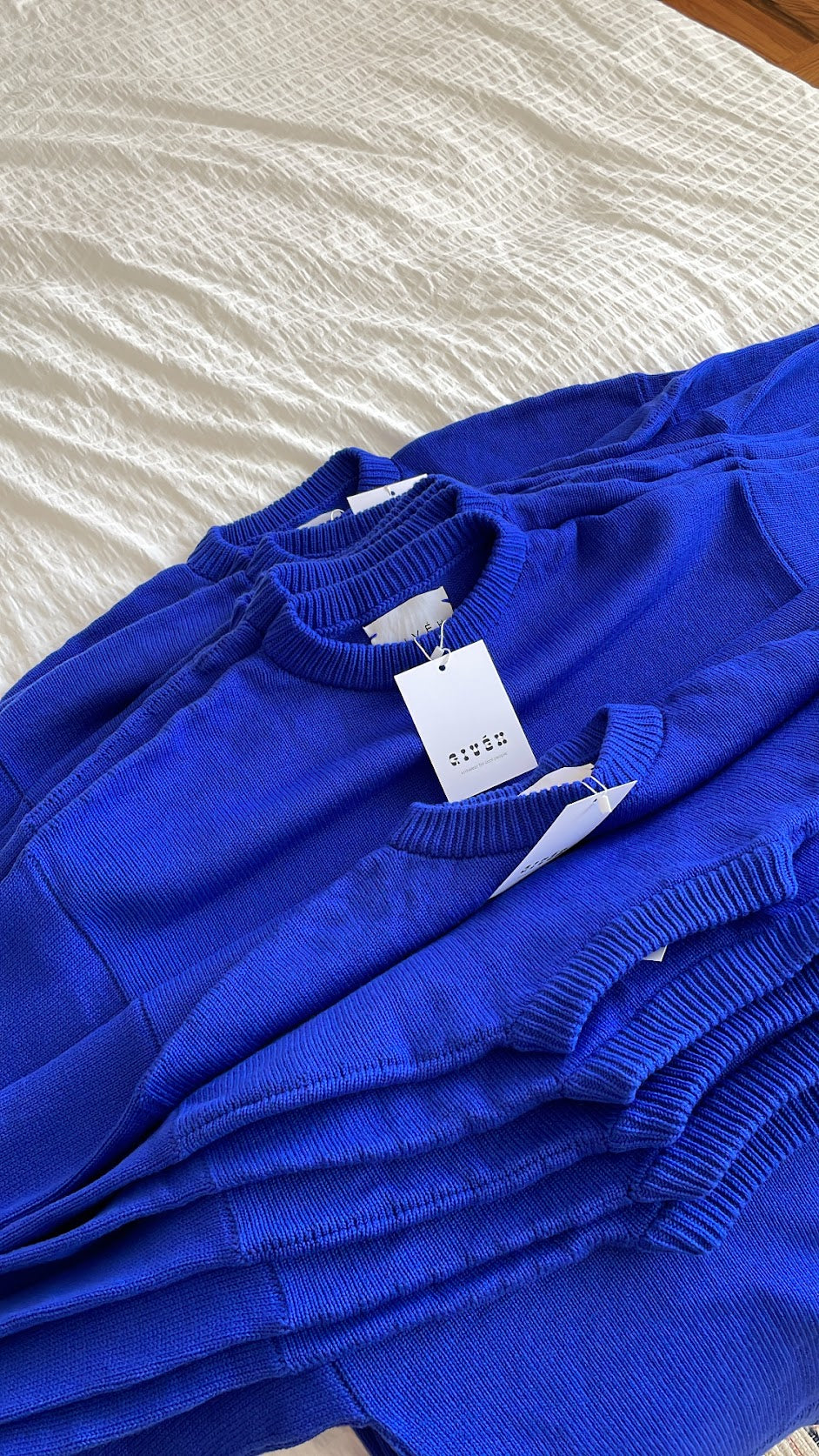 Givéh Blue Crew