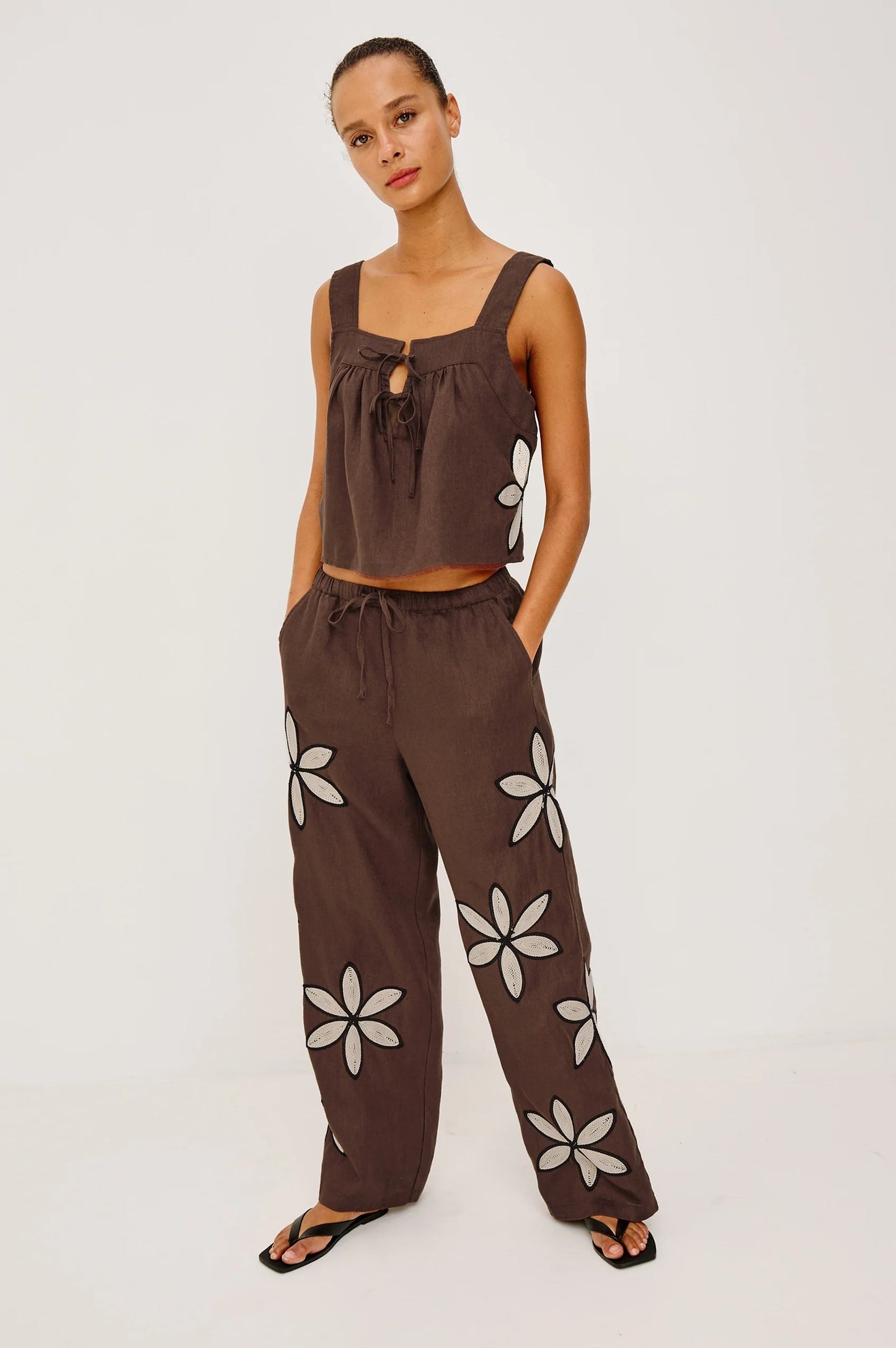 Rails Calais Top - Cocoa Floral Embroidery