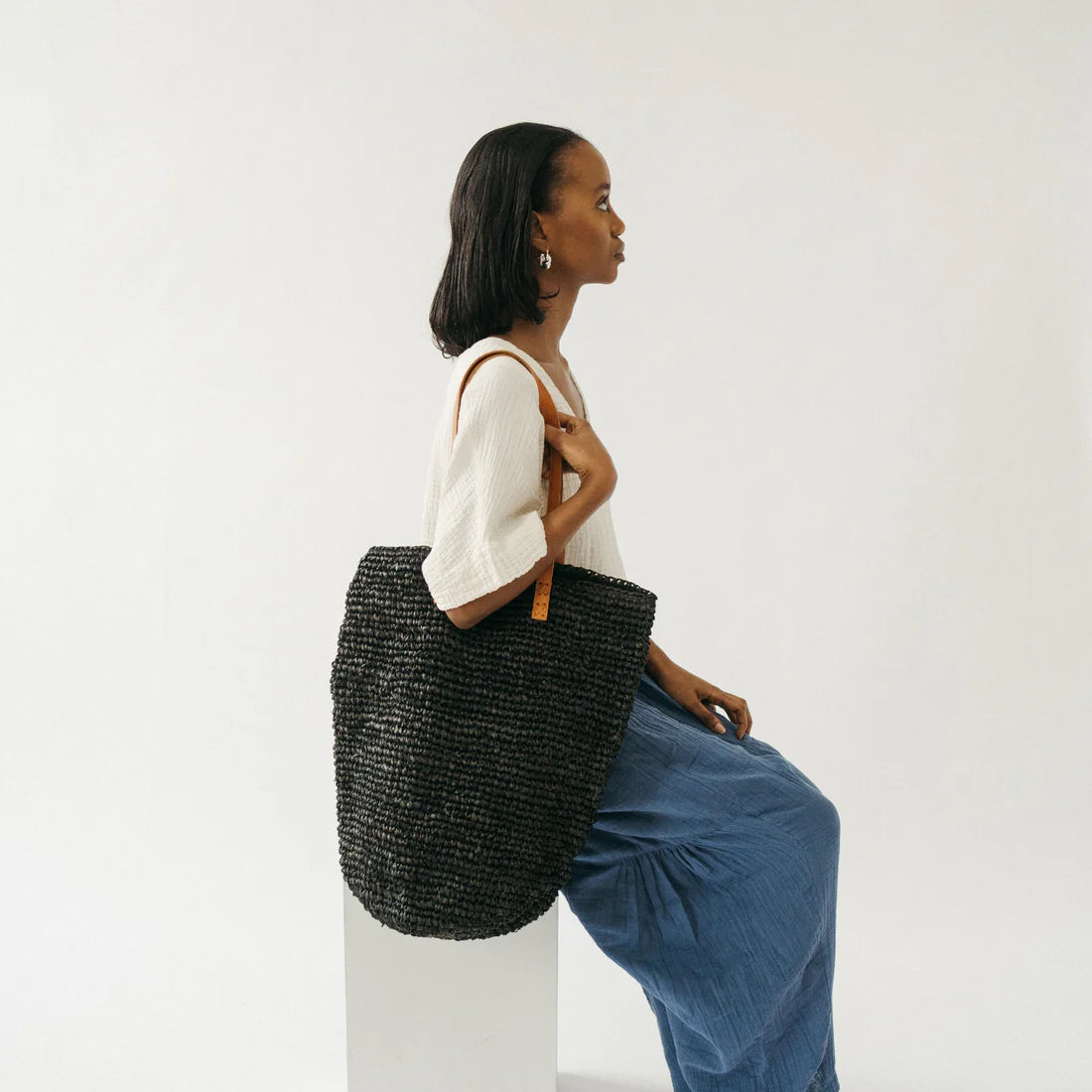 Raffia Tote - Black
