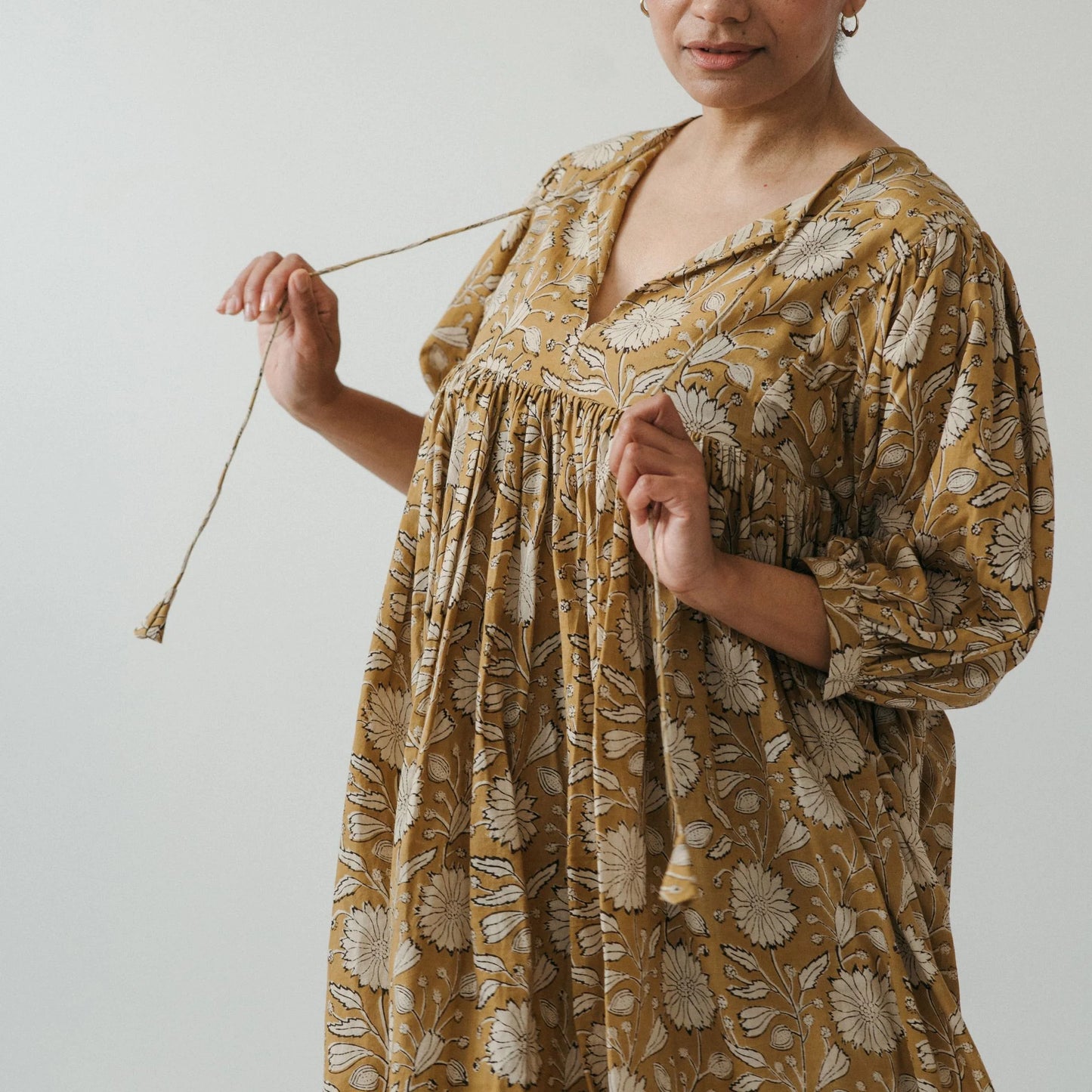 Mira Midi Dress - Gold Sona