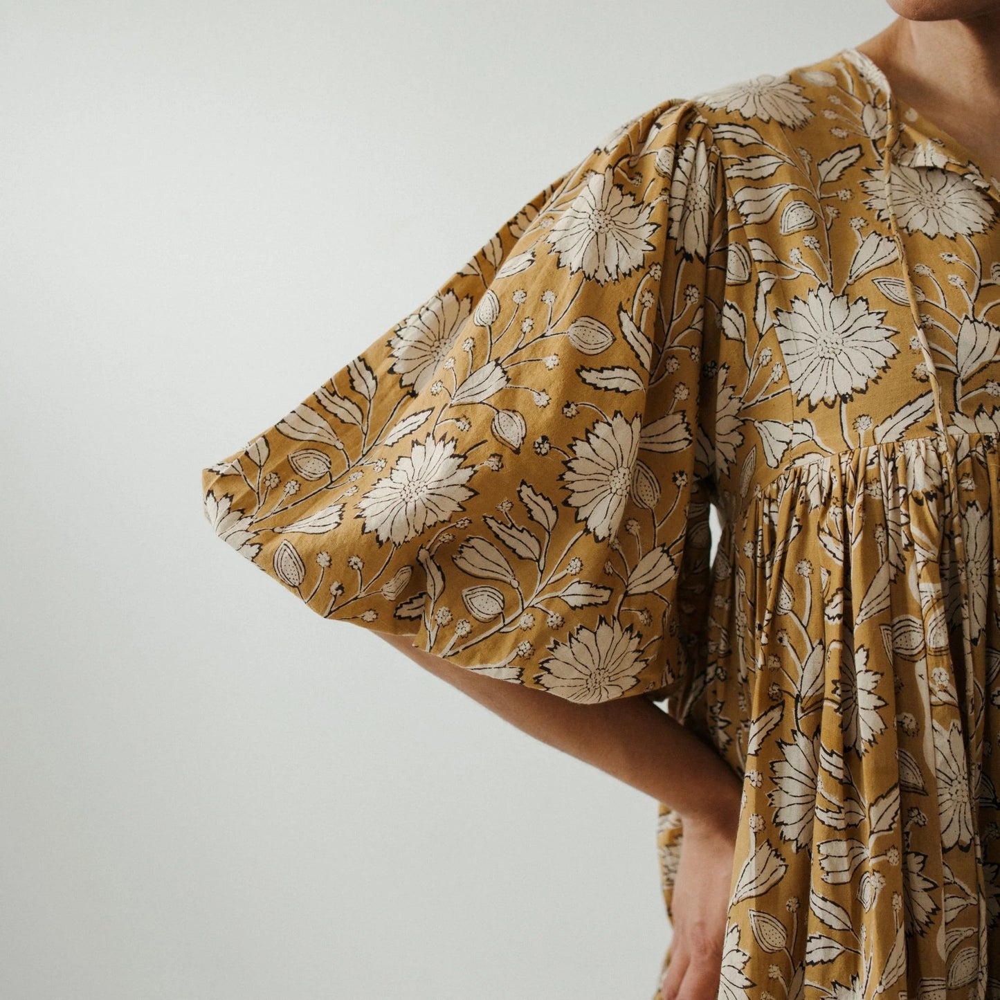 Mira Midi Dress - Gold Sona