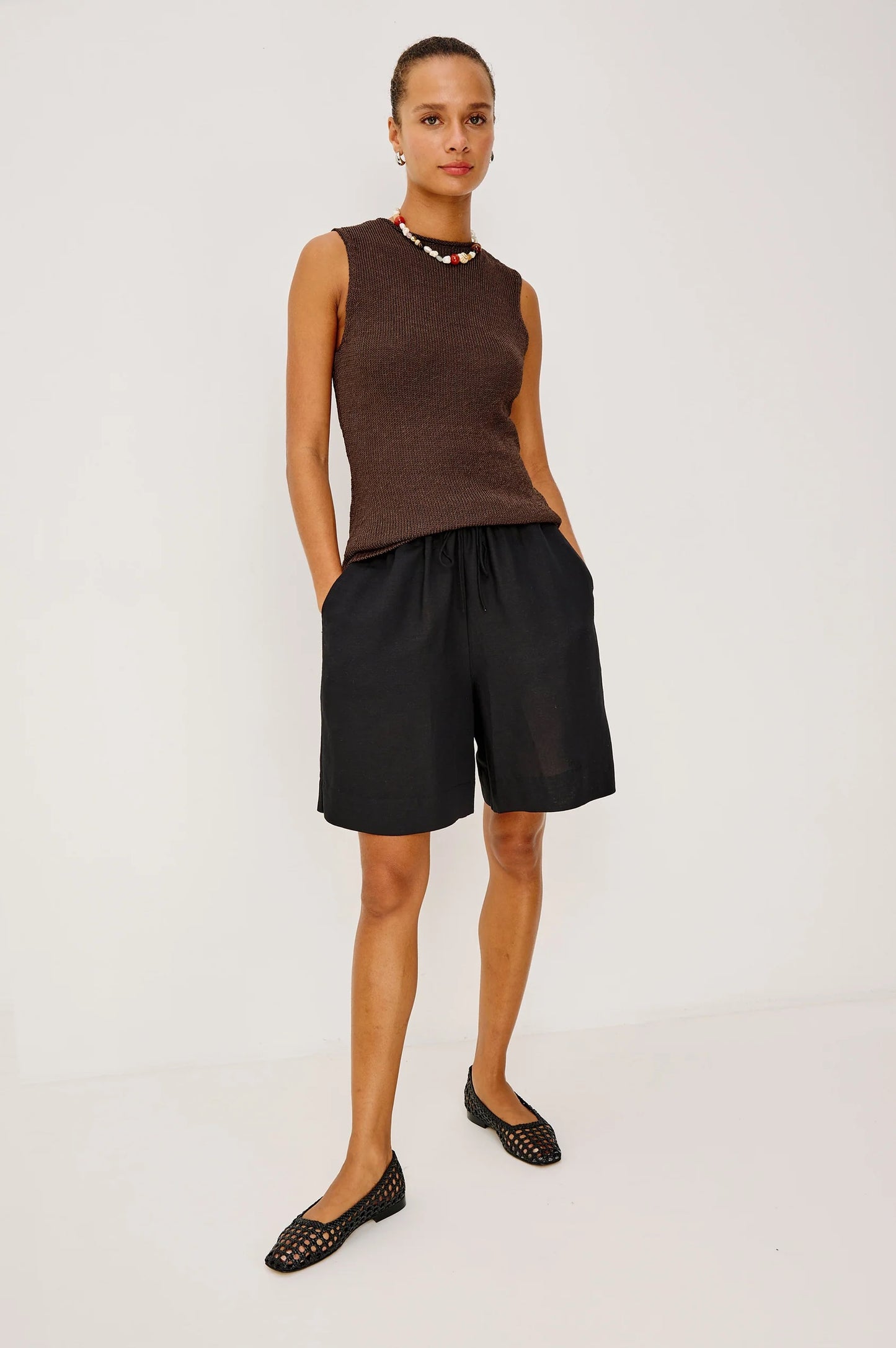 Rails Merit Top - Espresso