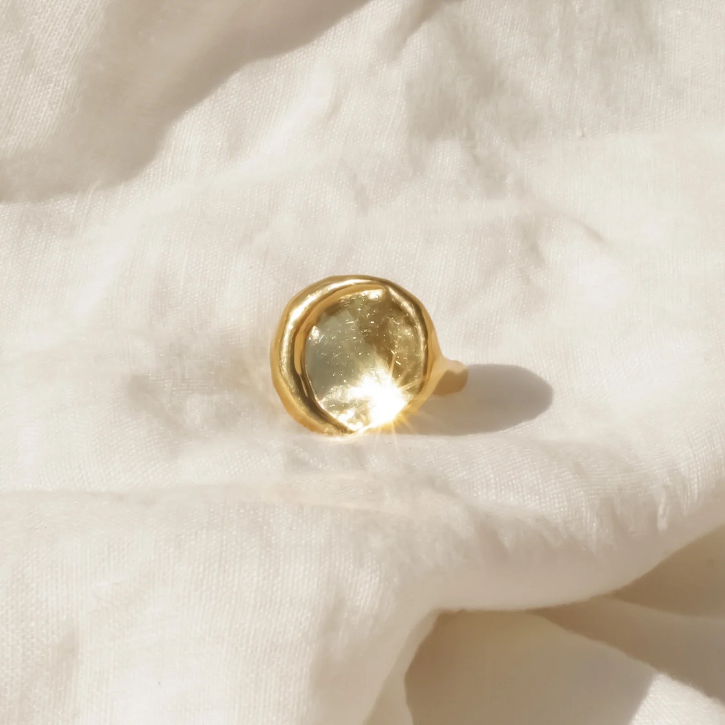 Rauw. Moon Ring