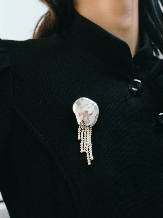 Wolf Circus Bean Brooch - Silver