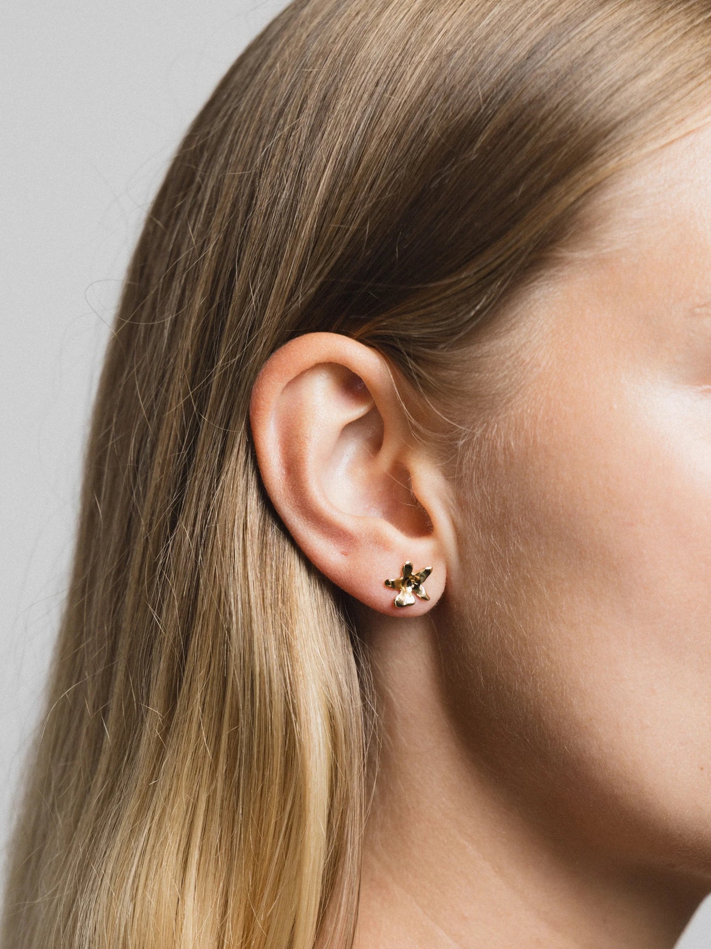 Wolf Circus Flower Charm Studs - Gold
