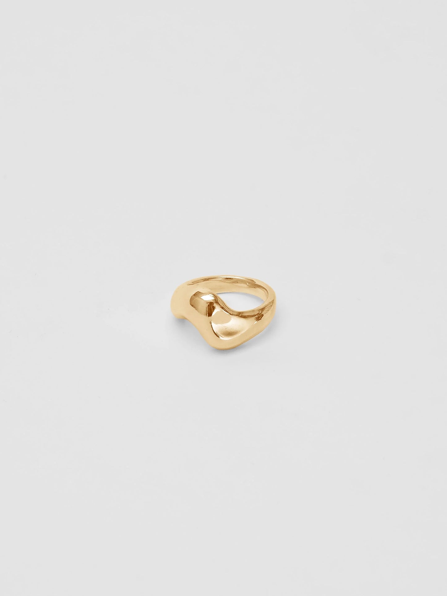 Wolf Circus Bean Ring - Gold