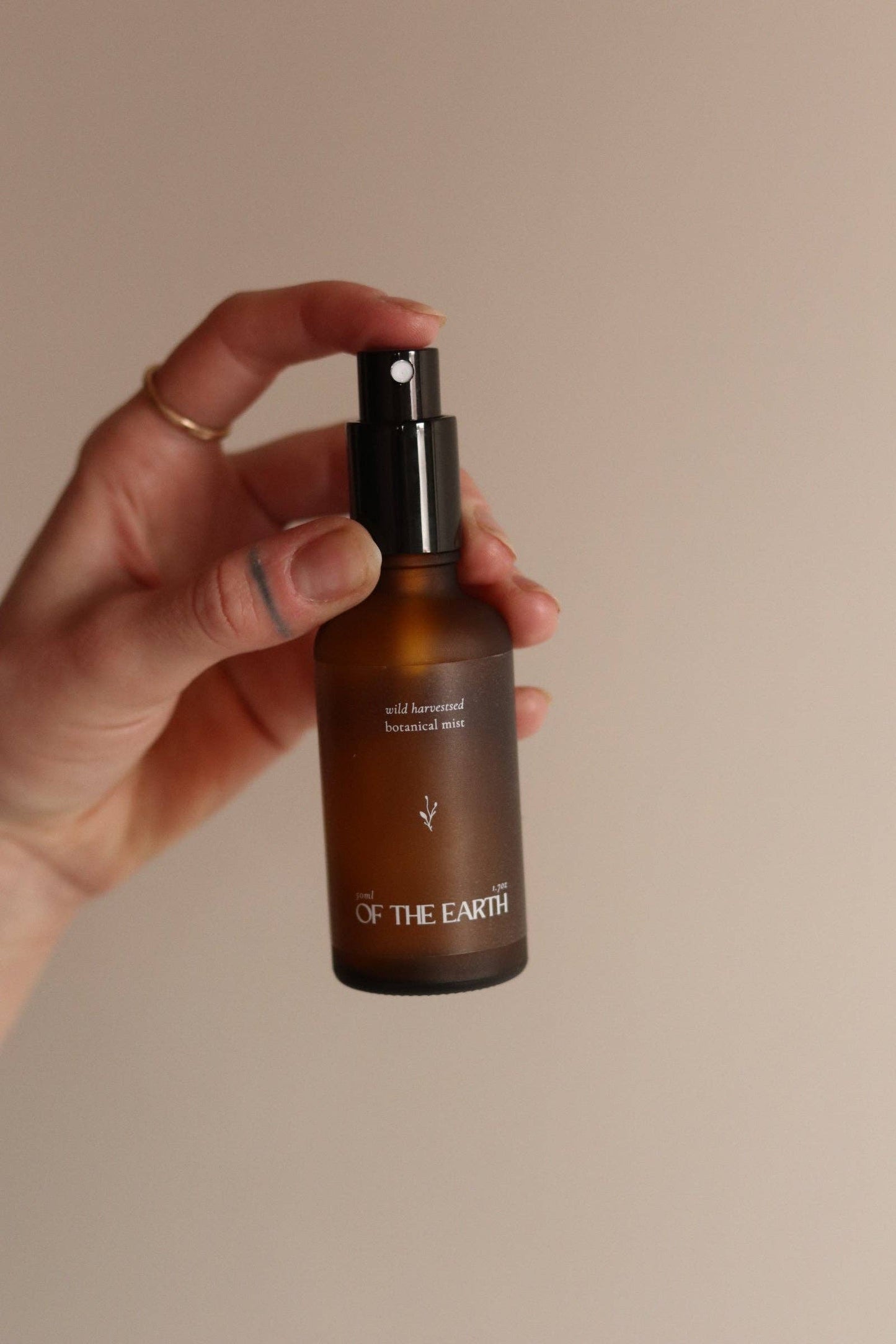 of the earth:: Juniper, Reindeer Moss & Labrador Tea Room, Body & Linen Botanical Mist