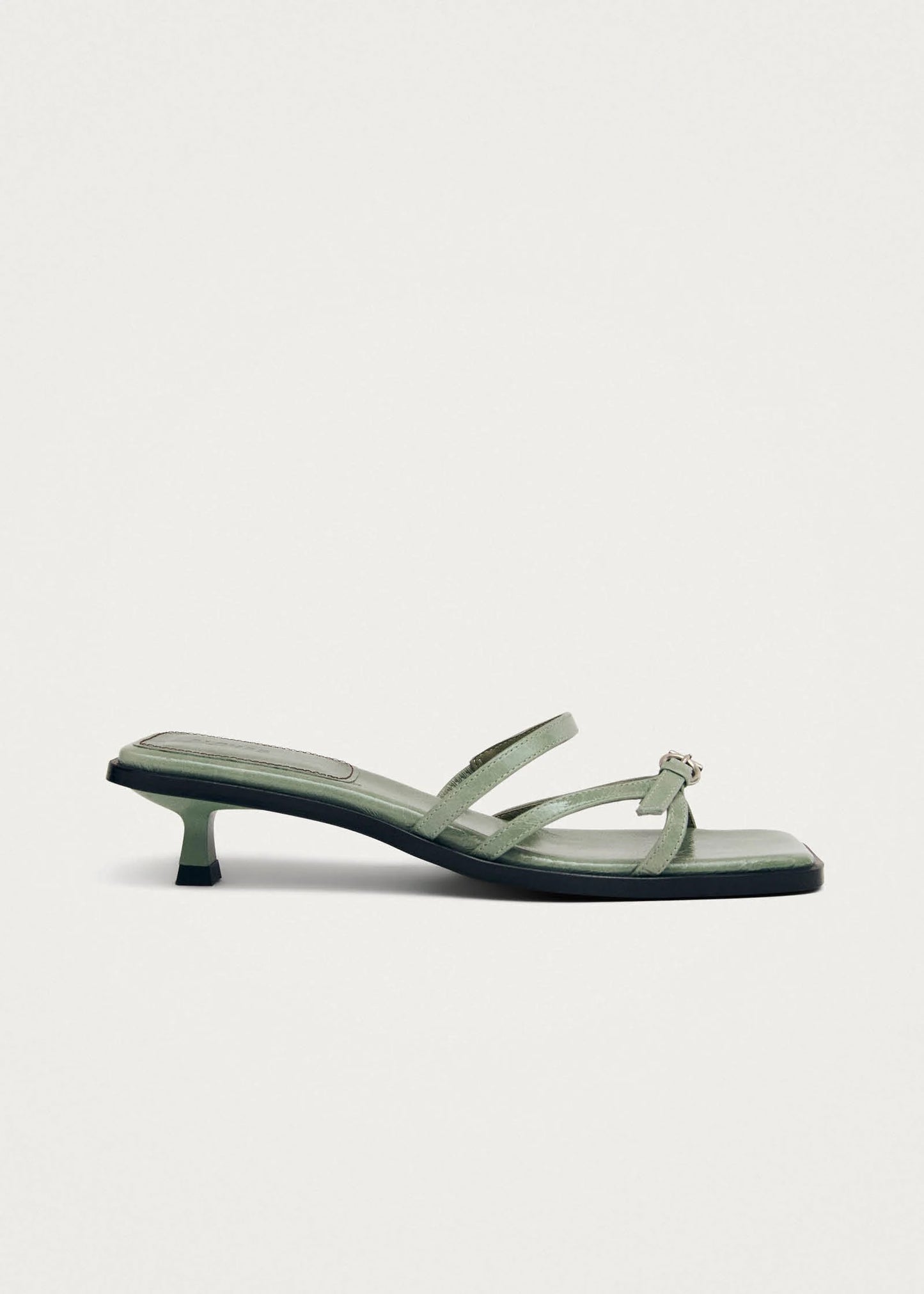 Alohas Liko Patent Matcha Sandals