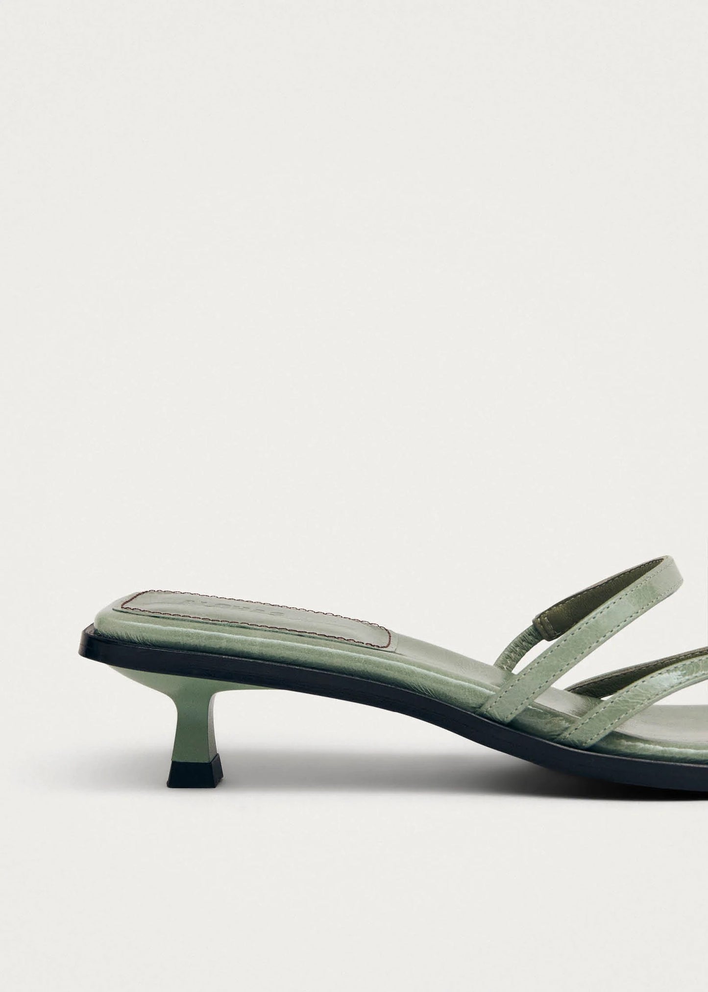 Alohas Liko Patent Matcha Sandals
