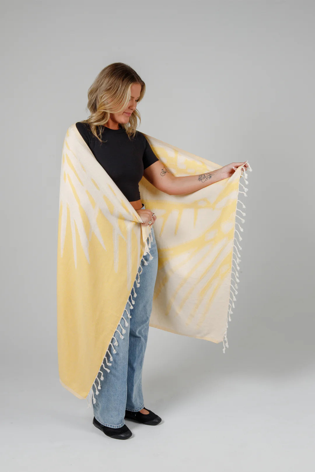 Tofino Towel Co. The Somers Palm Turkish Towel - Apricot