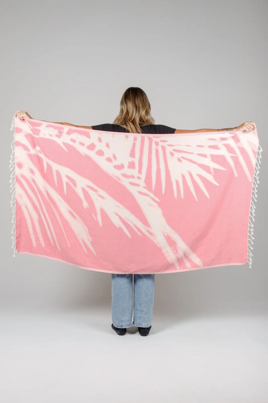 Tofino Towel Co. The Somers Palm Turkish Towel - Pink