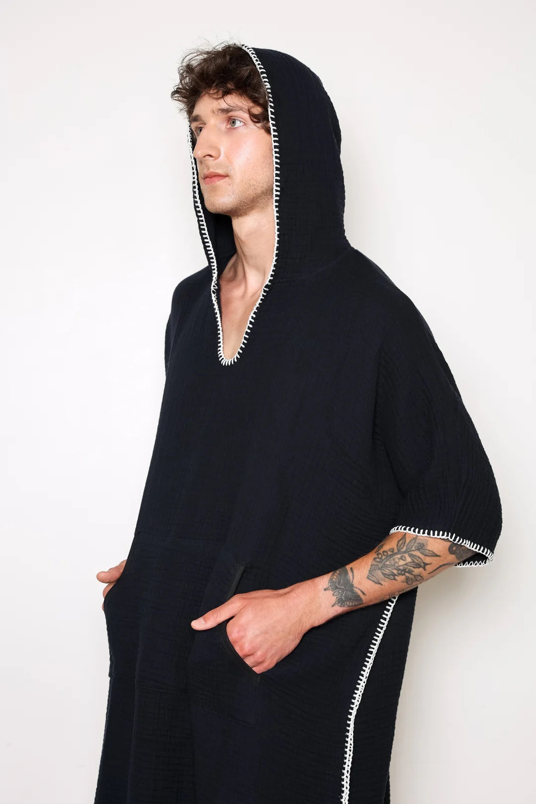 Tofino Towel Co. Long Unisex Muslin Surf Poncho - Black