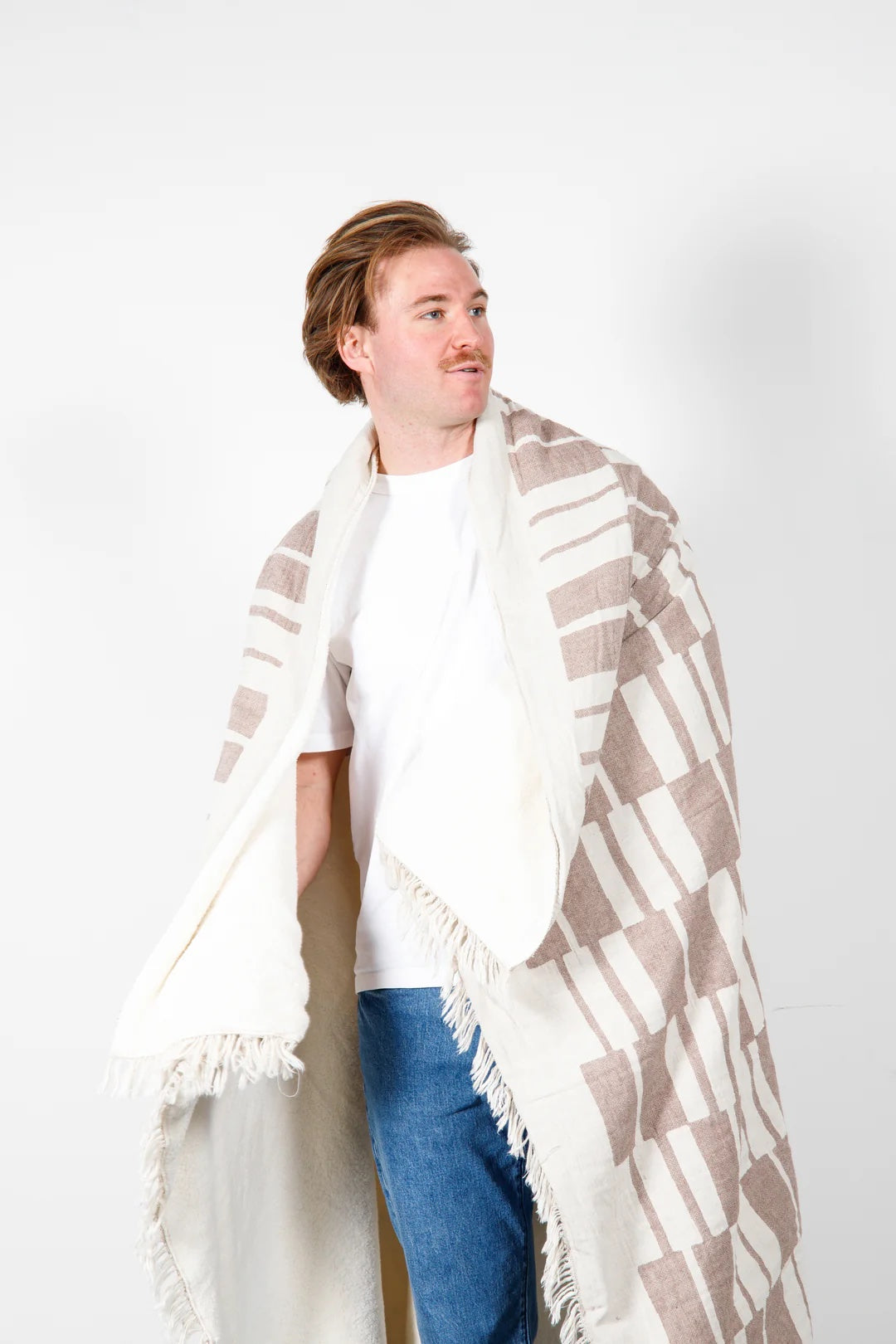 Tofino Towel Co. Vance Fleece Throw - Walnut