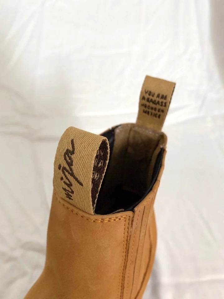 Mija Classic Boots in Honey