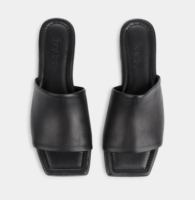 Ivylee Copenhagen India Sandals in Black